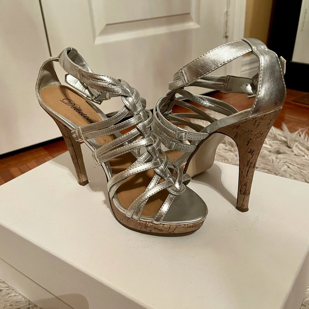 Beautiful Silver Heeled Sandals Size 7.5